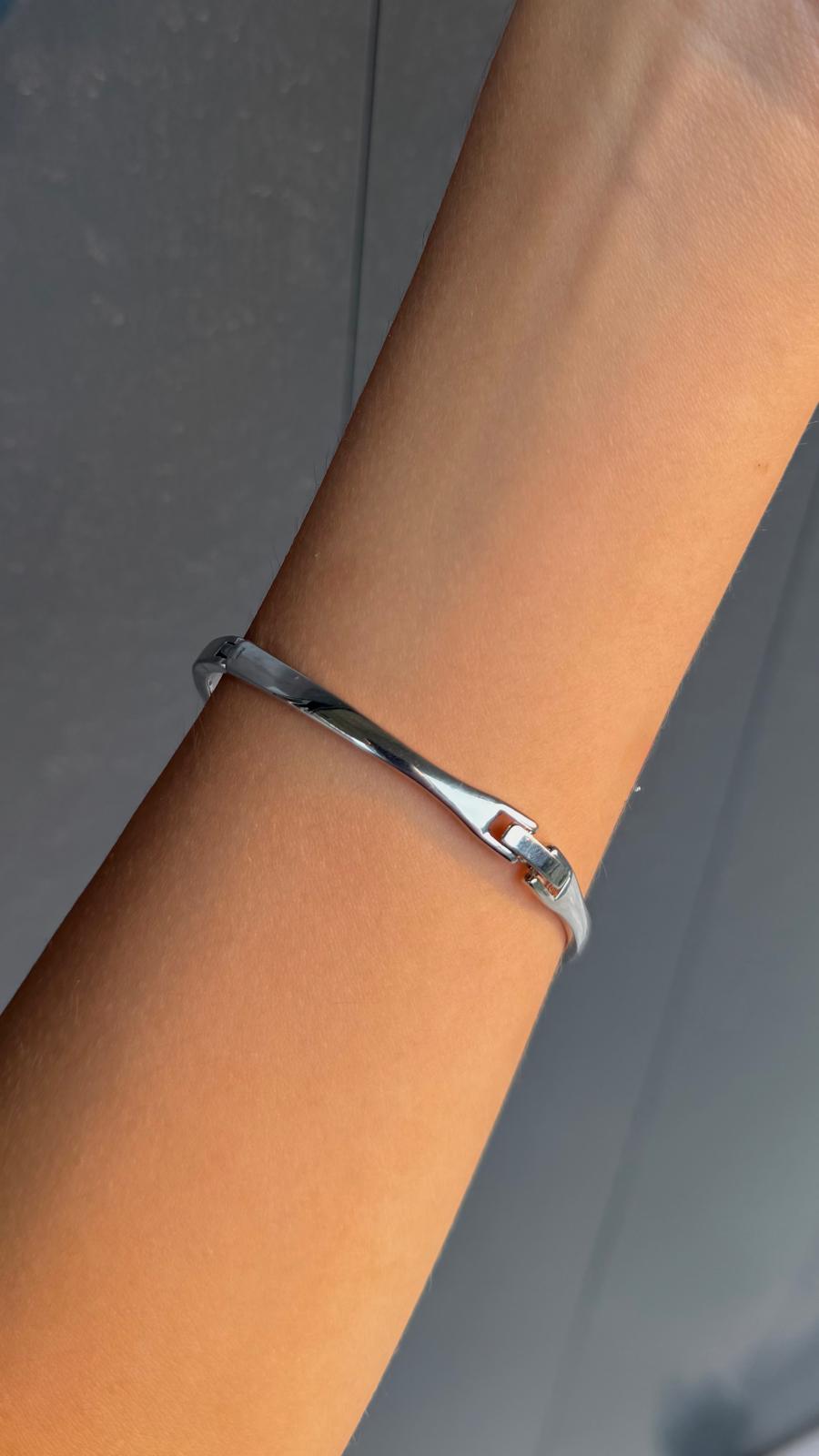 The Nova Bracelet