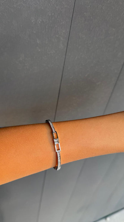 The Nova Bracelet